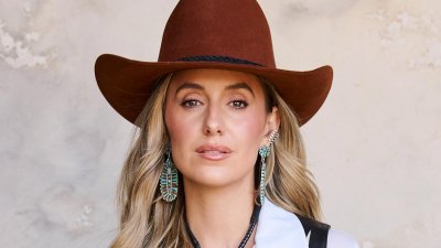 What Would Lainey Wilson Do Inside Her Commitment to Giving Back Kindness Is My Superpower LAINEY WILSON copyright CECE DAWSON 022425_LaineyWilson_WWDeluxe_0468_crop