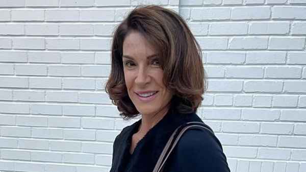 hilary_farr_333672038_865712861209615_6038927330121440347_n