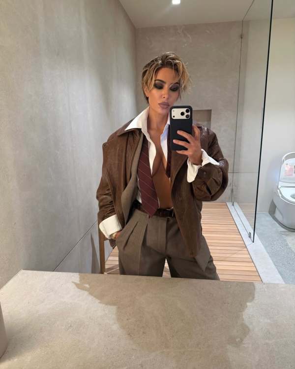 Kim Kardashian Shares BTS Pics From Her Nude Painted Photo Shoot | Us