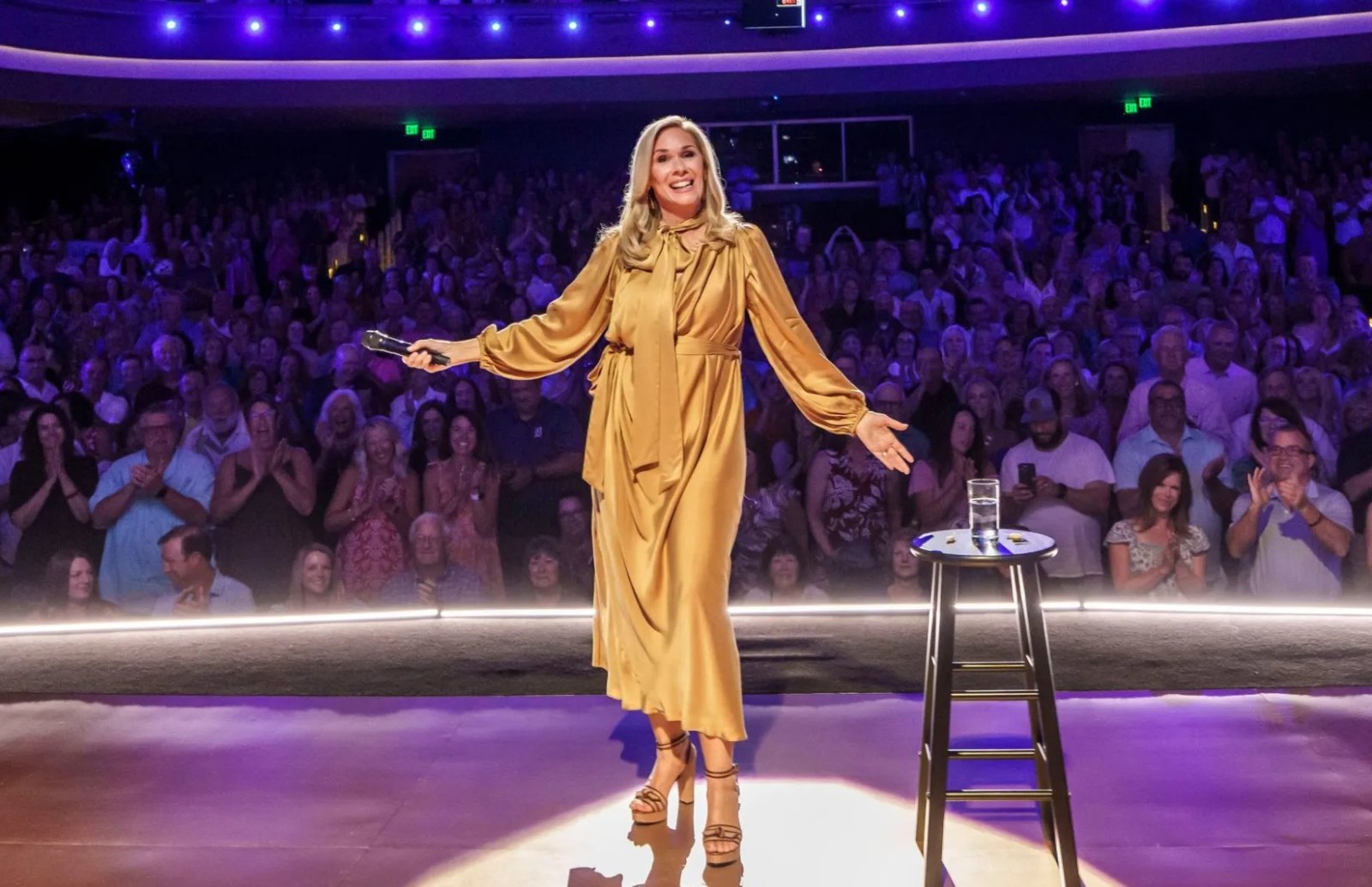 19-best-stand-up-specials-on-netflix-right-now-november-2025-us-weekly