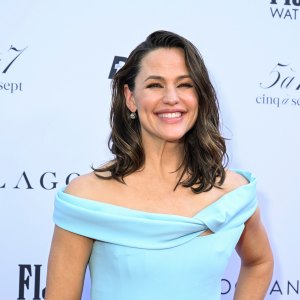 jennifer garner overalls