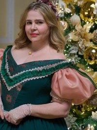 Mae Whitman in Twelve Dates 'Til Christmas