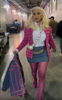 Cardi B's Outfit Goes Viral In Photo With Patriots Owner Robert Kraft