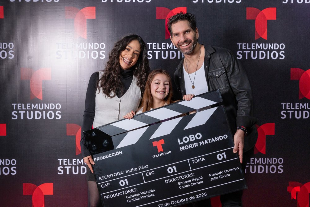 Fátima Molina, Camille Mina y Arap Bethke en 'Lobo, morir matando'.