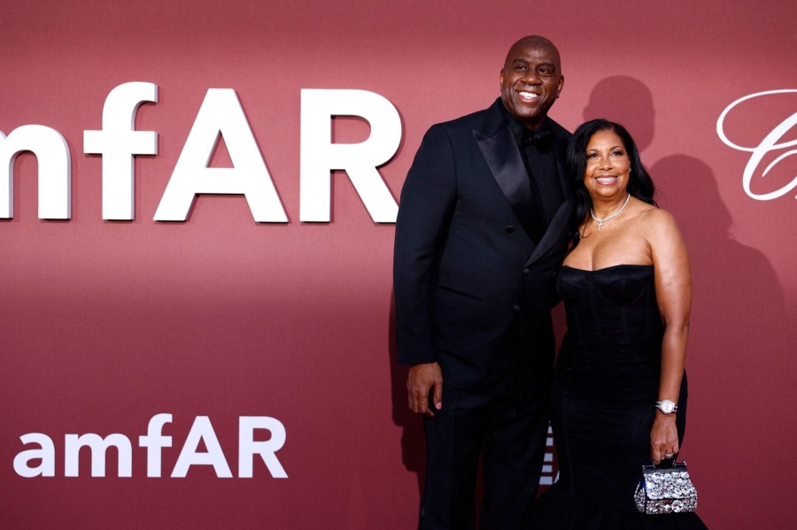 GettyImages-2153716546-magic-johnson-cookie