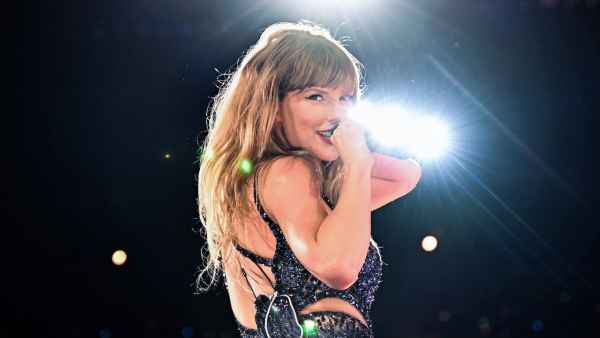 Taylor Swift Opens Up About the ‘Panic’ She Felt During 20 Quick Changes on ‘Eras Tour’