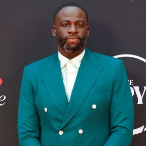 NBAs Draymond Green Stormed Off Court After Heated Exchange With Steve Kerr