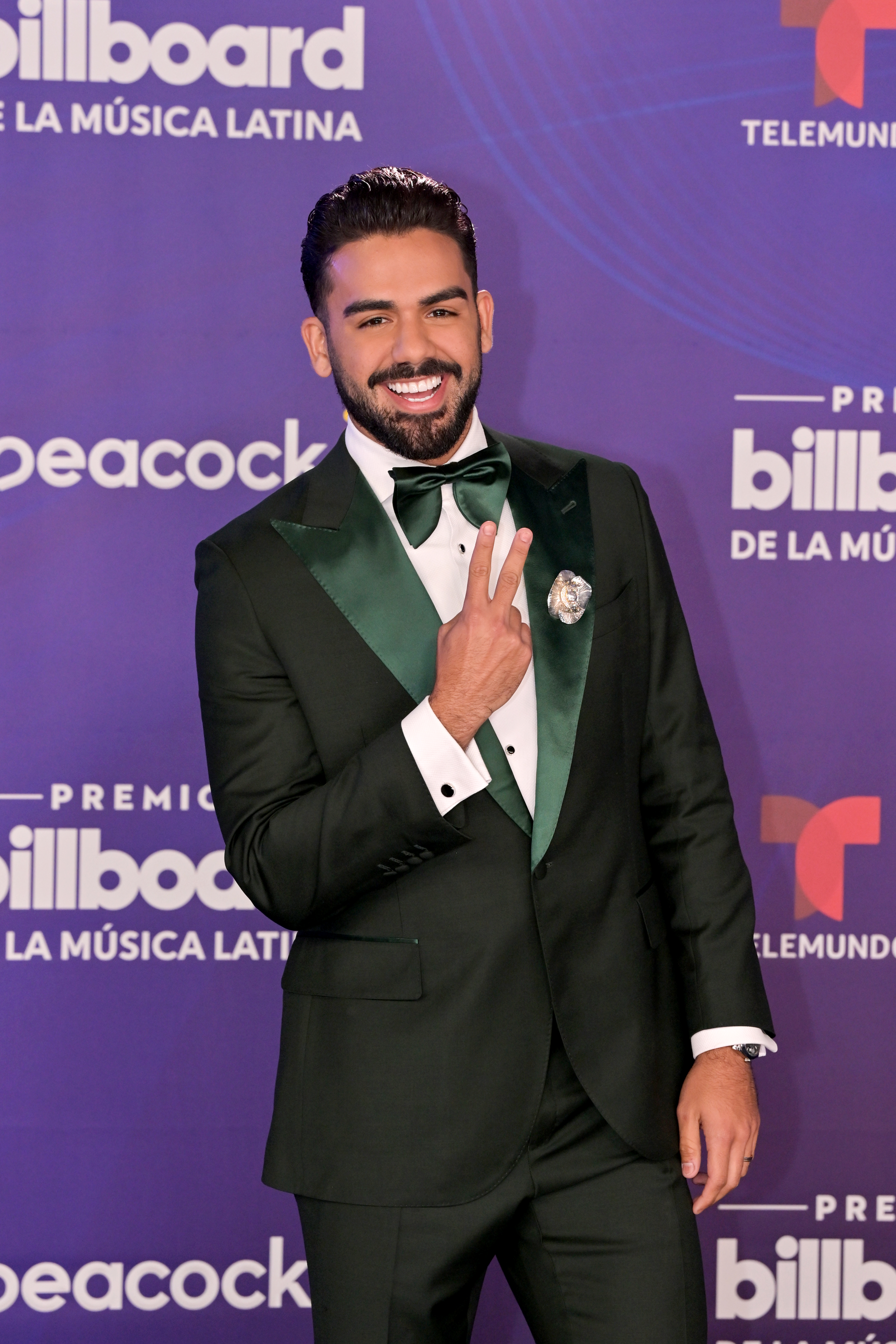 Carlos Adyan.