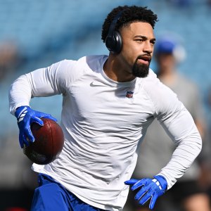 Bills Khalil Shakir Calls Himself a Weirdo With Money Despite Extension