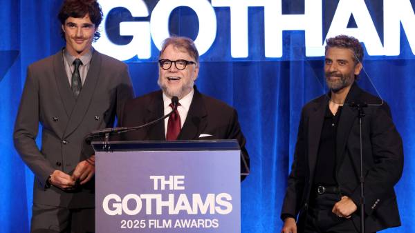 GettyImages-2249466291-GuillermoDelToroGotham.jpg