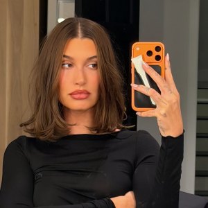 Hailey Bieber Debuts a Bouncy Bob