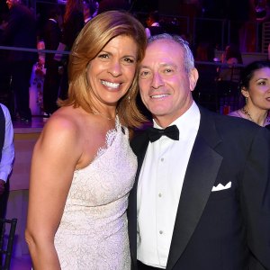 Hoda Kotb and Ex Joel Schiffman Reunite to Celebrate Christmas With Their Daughters 950912392