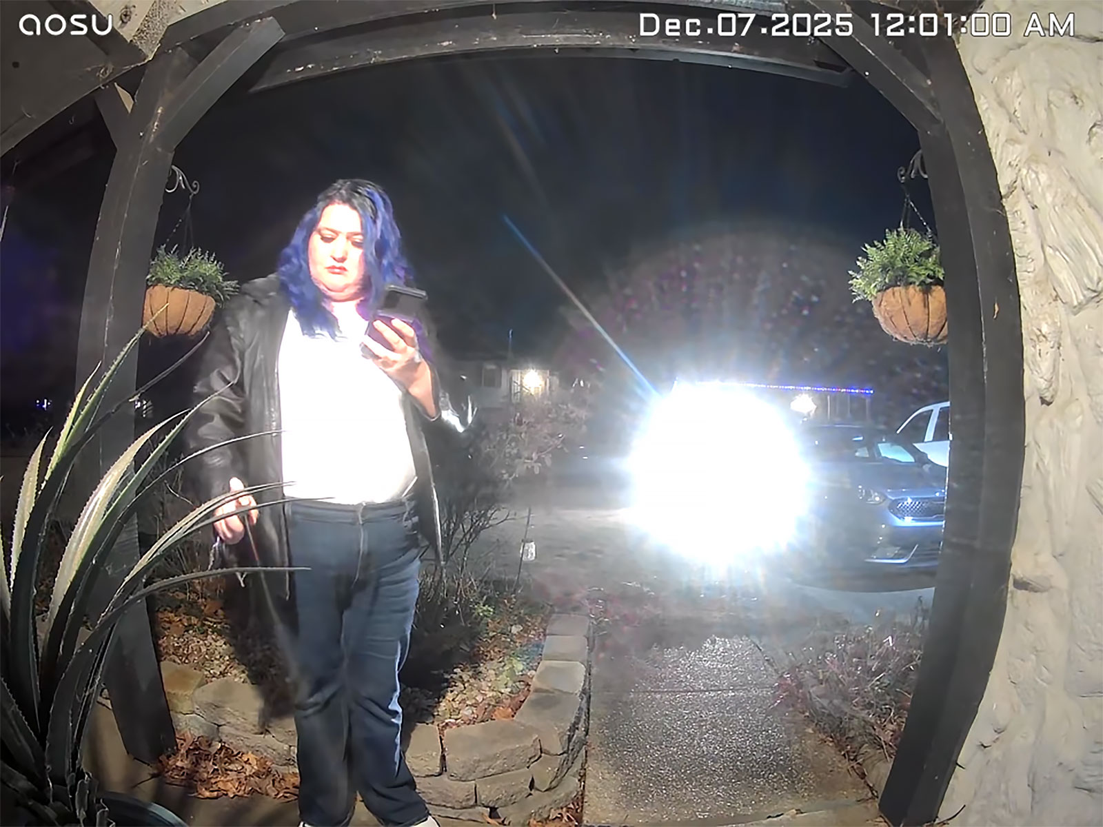 Indiana DoorDash Driver Caught on Video Spraying Irritant Substance on Food Delivery 02