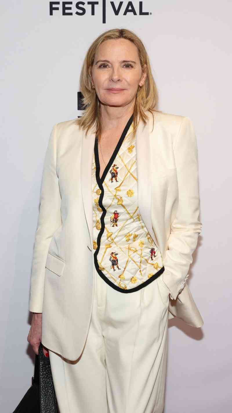 Kim Cattrall (Suit) Half Body Buddy Cutout Kim Cattrall (Suit) Half Body Buddy Cutout