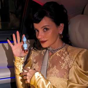 Lily Allen Selling Butt Plugs