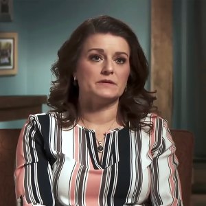 Robyn Brown Reacts to Dangerous Idea of 1 of Kody s Exes Returning to Their Family in Sister Wives Clip