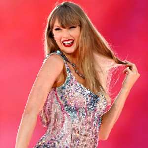 Taylor-Swift-Addresses-Dance-Skills-GettyImages-2166933334