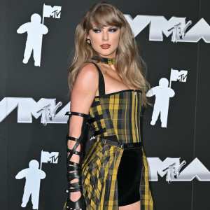 Taylor-Swift-GettyImages-2170702127