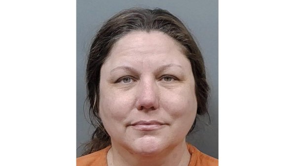 Woman Gunned Down 2 Ex Husbands After Using Stolen Panera Order to Access One of Their Homes