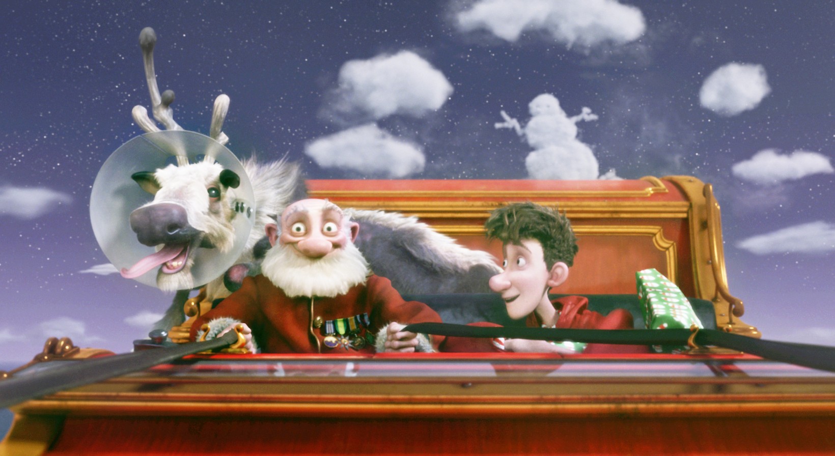 Grandsanta (voice: Bill Nighy), Arthur (voice: James McAvoy) in Arthur Christmas
