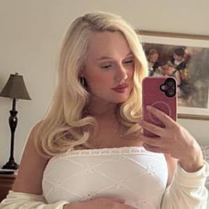 Influencer Estee Williams 3 Month Old Baby on Full Life Support After Going Into Cardiac Arrest