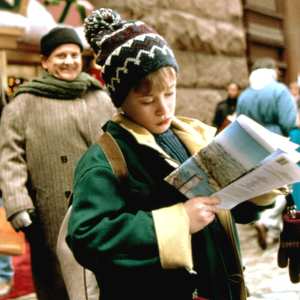 Daniel Stern, Joe Pesci and Macaulay Culkin in Home Alone 2: Lost in New York