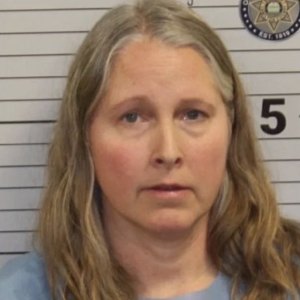 1st Grade Teacher in Tennessee Arrested and Charged With Abusing Her Own Kids