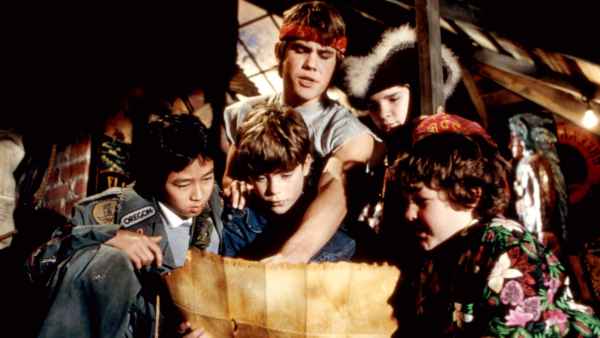 Ke Huy Quan (aka Jonathan Ke Quan), Sean Astin, Josh Brolin, Corey Feldman and Jeff Cohen in The Goonies