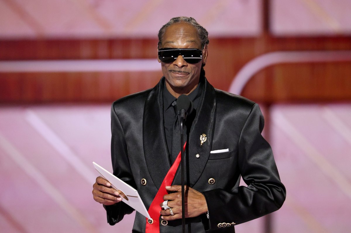 What Did Snoop Dogg Say at the Golden Globes?