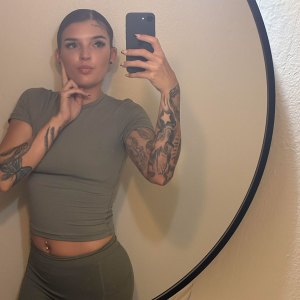 Alicia Machnik Man Told Cops Girlfriend Asked Him to Shoot Her in Forehead