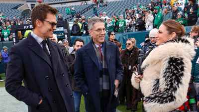 Feature Erin Andrews Rocks Another Fur Coat During NFC Championship Game After Viral Moment