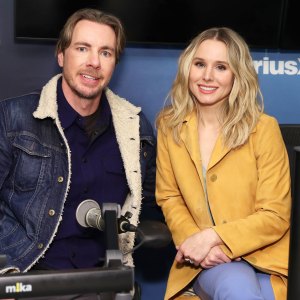 GettyImages-1127459107Kristen-Bell-and-Dax-Shepard-Cozy-Up-in-Photos-After-Anniversary-Post-Drama.jpg