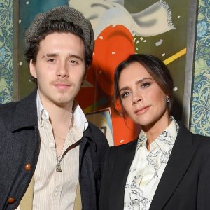 Victoria Beckham Returns to Instagram for 1st Time Amid Brooklyn Drama