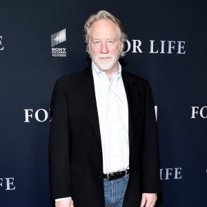 GettyImages-1204318979-Busfield.jpg