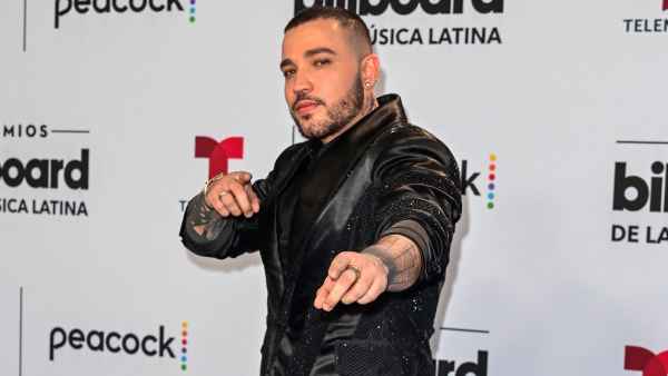 Jessi Uribe.