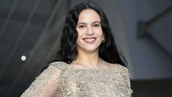 Rosalía.