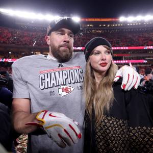 GettyImages-2196123499.-travis-kelce-taylor-swift