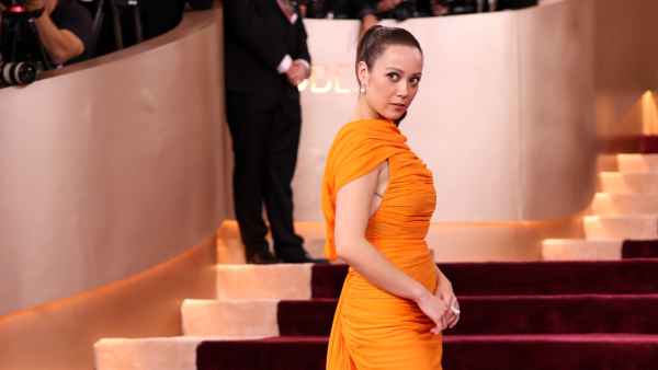 GettyImages-2255757899-laufey