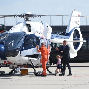 Buckingham Palace Defends Royal Family’s Use of Helicopters