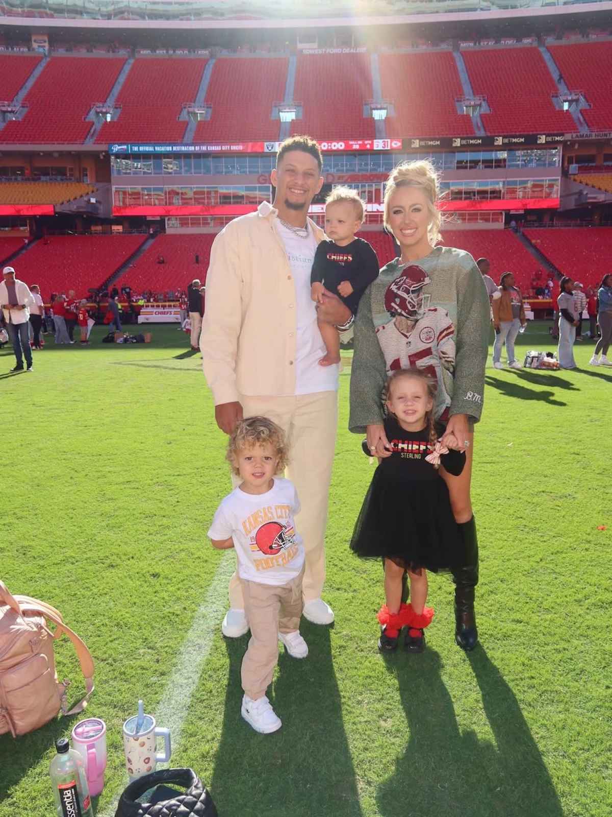 Mahomes-Family-587547413_18544590229024430_4530472280860043024_n
