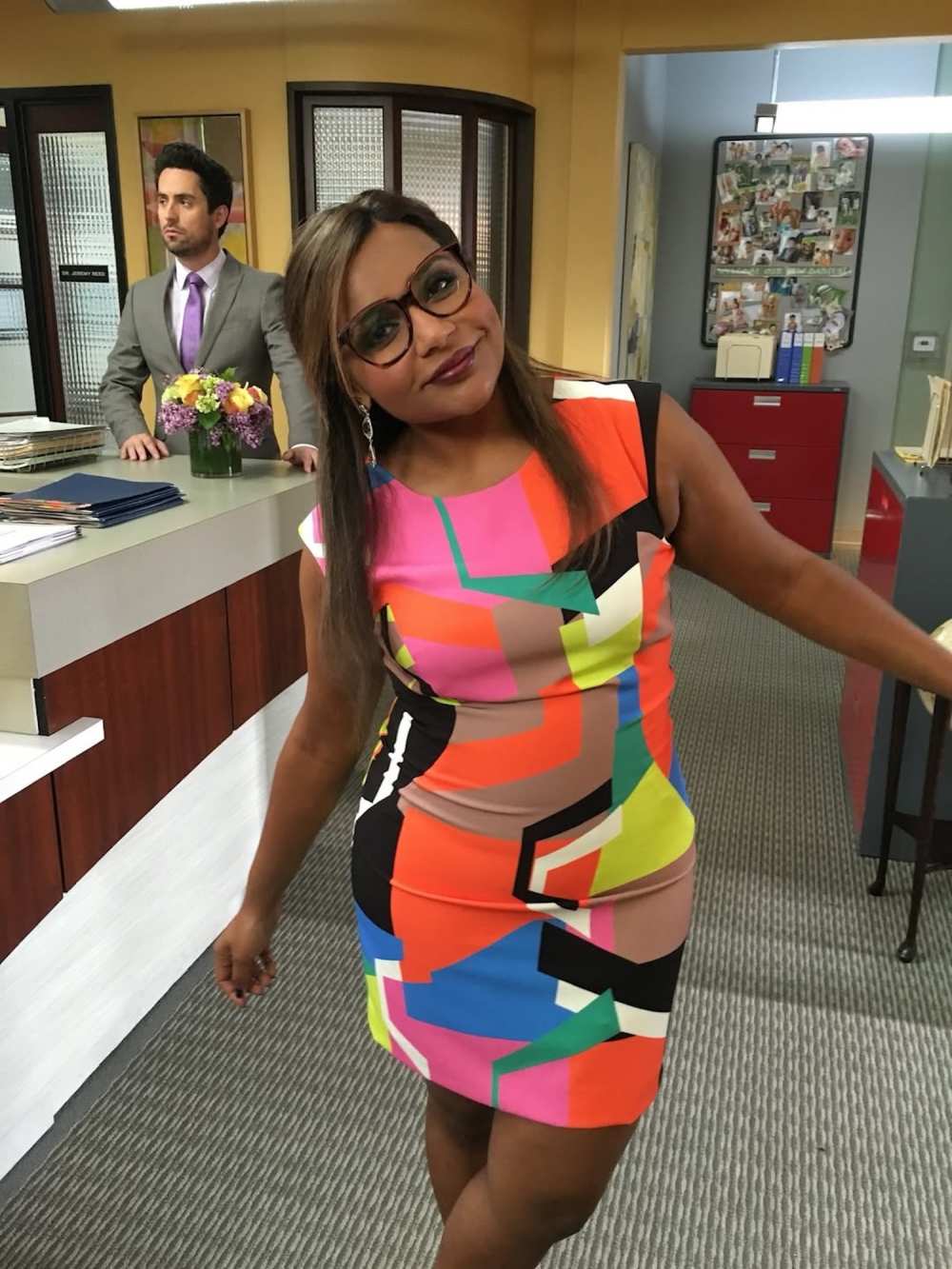 Mindy Kaling Says She Looks &lsquo;Different&rsquo; While Sharing Photos From 2016 for Viral Trend