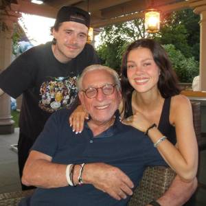 Nicola-Peltz-With-Brooklyn-and-Her-Dad_514886143_18522128167008414_3239878679212755663_n