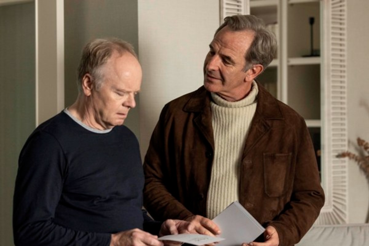 Jason Watkins and Robson Green in The Game
