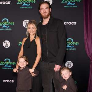 Witney-Carson-Family-GettyImages-2246604495