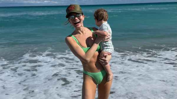 Summer House’s Lindsay Hubbard Shows Off Her Bikini Body During Beach Day With Daughter Gemma