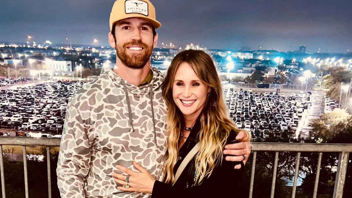 Former Texas WR Jordan Shipley's Wife Posts Update About His Facial Burns | Us Weekly