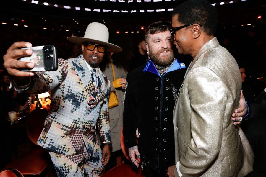 3140926_1809b-jamie-foxx-teddy-swims-babyface