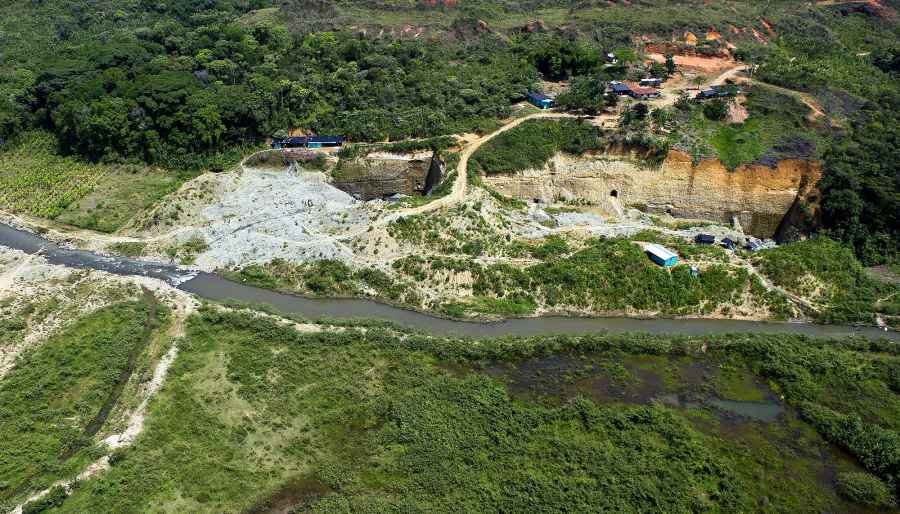 30-Year-Old Influencer Dead Days After Jumping Into Colombian River - Us