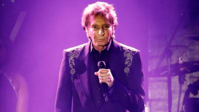 Barry-Manilow-GettyImages-2197176521