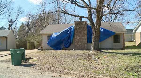 Body in Crawl Space Belongs to Missing Woman, Person of Interest Sought ...
